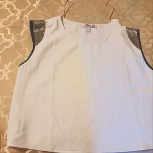 Capped sleeve sequenced detailed creme shirt!